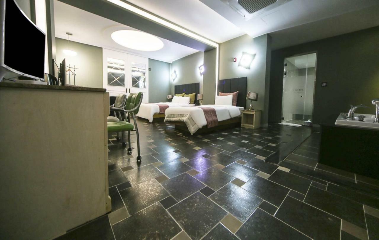 Dubai Hotel Чхонджу Экстерьер фото